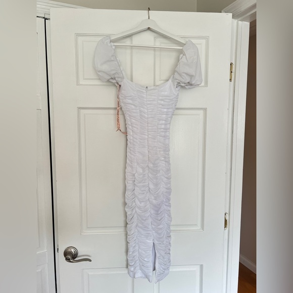 Oh Polly White Bodycon Dress Sweetheart Neckline - Picture 2 of 4